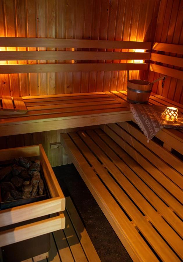 B&B Joli Met Prive Wellness Wemeldinge Kültér fotó