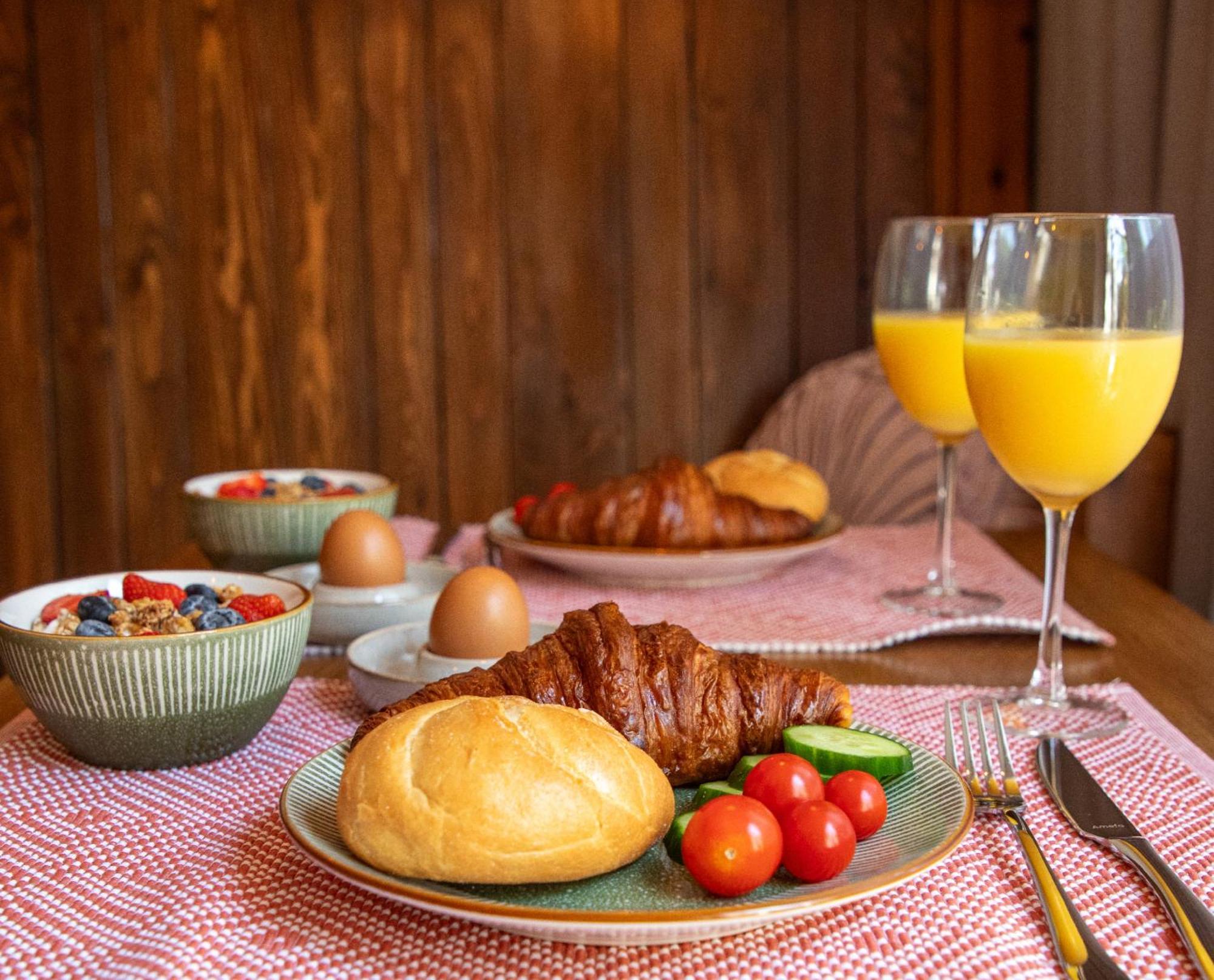 B&B Joli Met Prive Wellness Wemeldinge Kültér fotó
